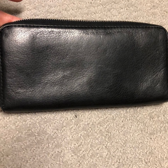 Michael‎ Kors black zippered wallet - Picture 6 of 8